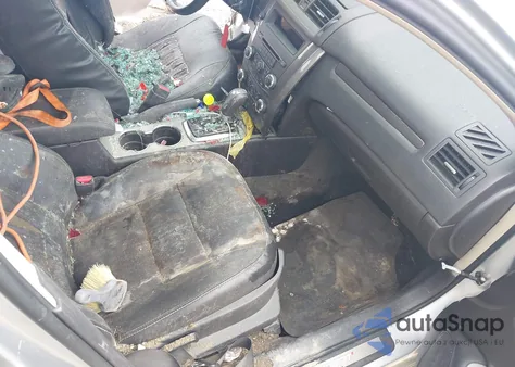 2011 Ford Fusion Sport z USA, uszkodzony, nr VIN 3FAHP0KC0BR153461